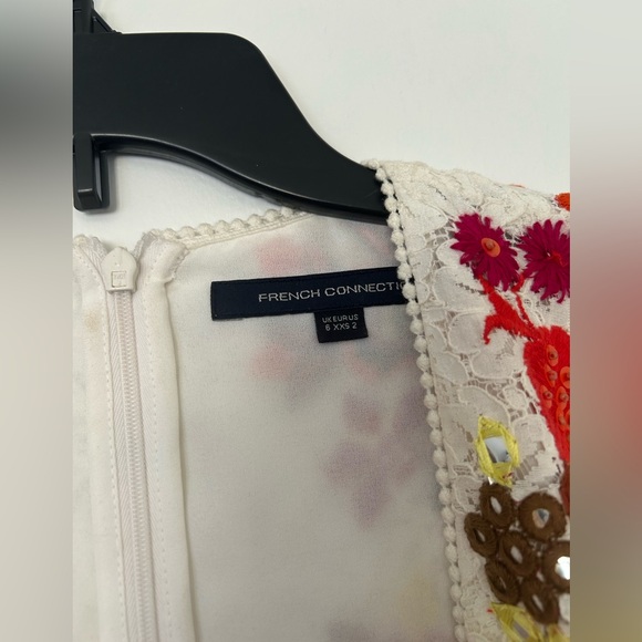 Embroidered Lace Dress - Picture 3 of 3